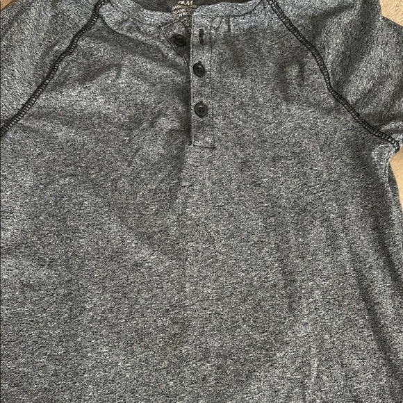 Kids Graphic Long Sleeve Shirts bundle - size 10-12 - Picture 6 of 6